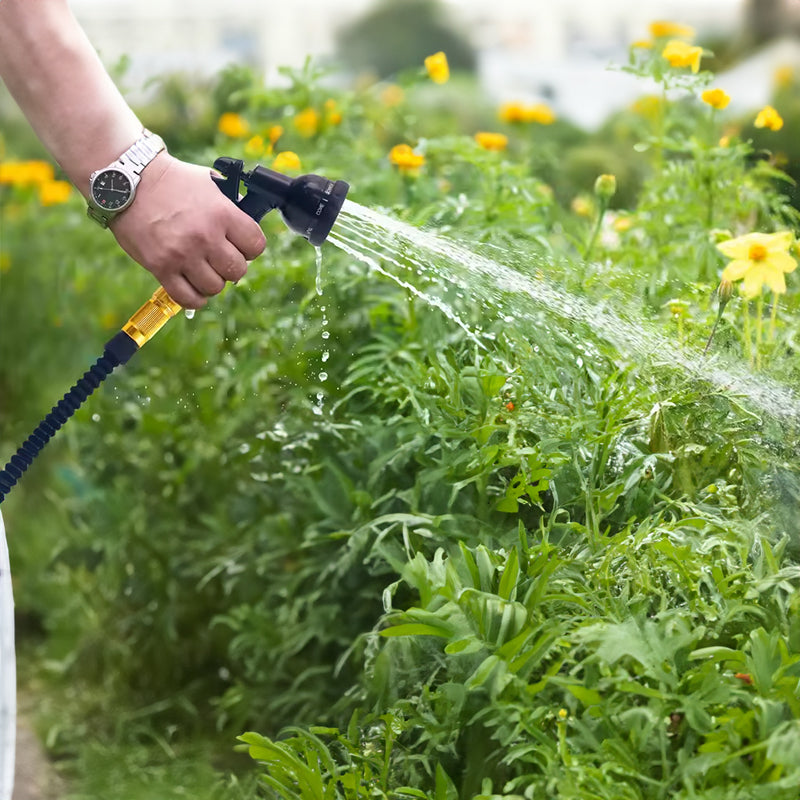 100 - ft Expandable Garden Hose with Nozzle. Light, Durable & Kink - Free for Car Wash & Outdoor Watering